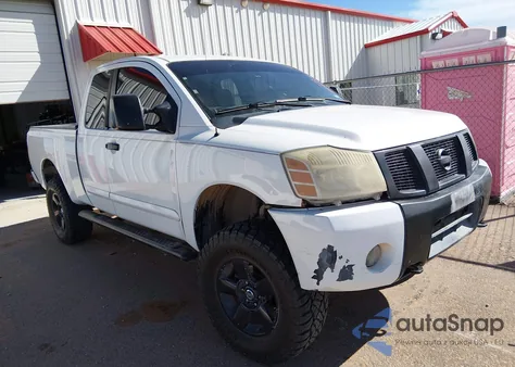 2004 Nissan Titan Se z USA, uszkodzony, nr VIN 1N6AA06BX4N571687
